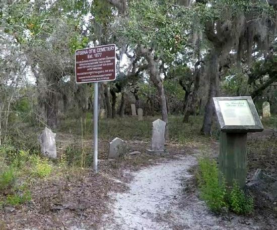 Atsena Otie cemetery